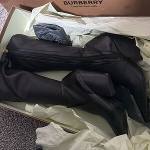Burberry boots